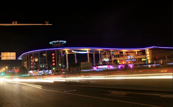 151557967.jpg 424-1.jpg